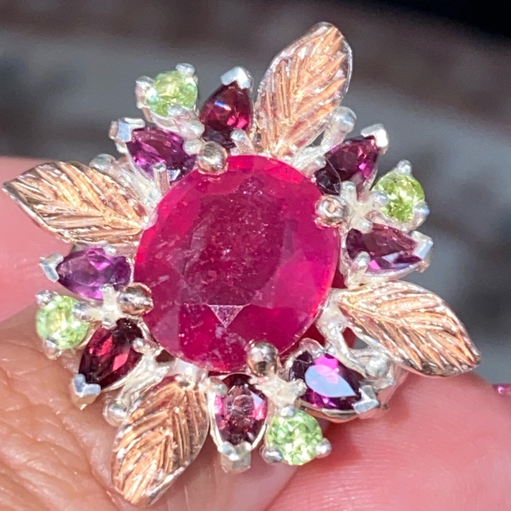 Gorgeous Vintage Genuine Ruby Ring - image 3